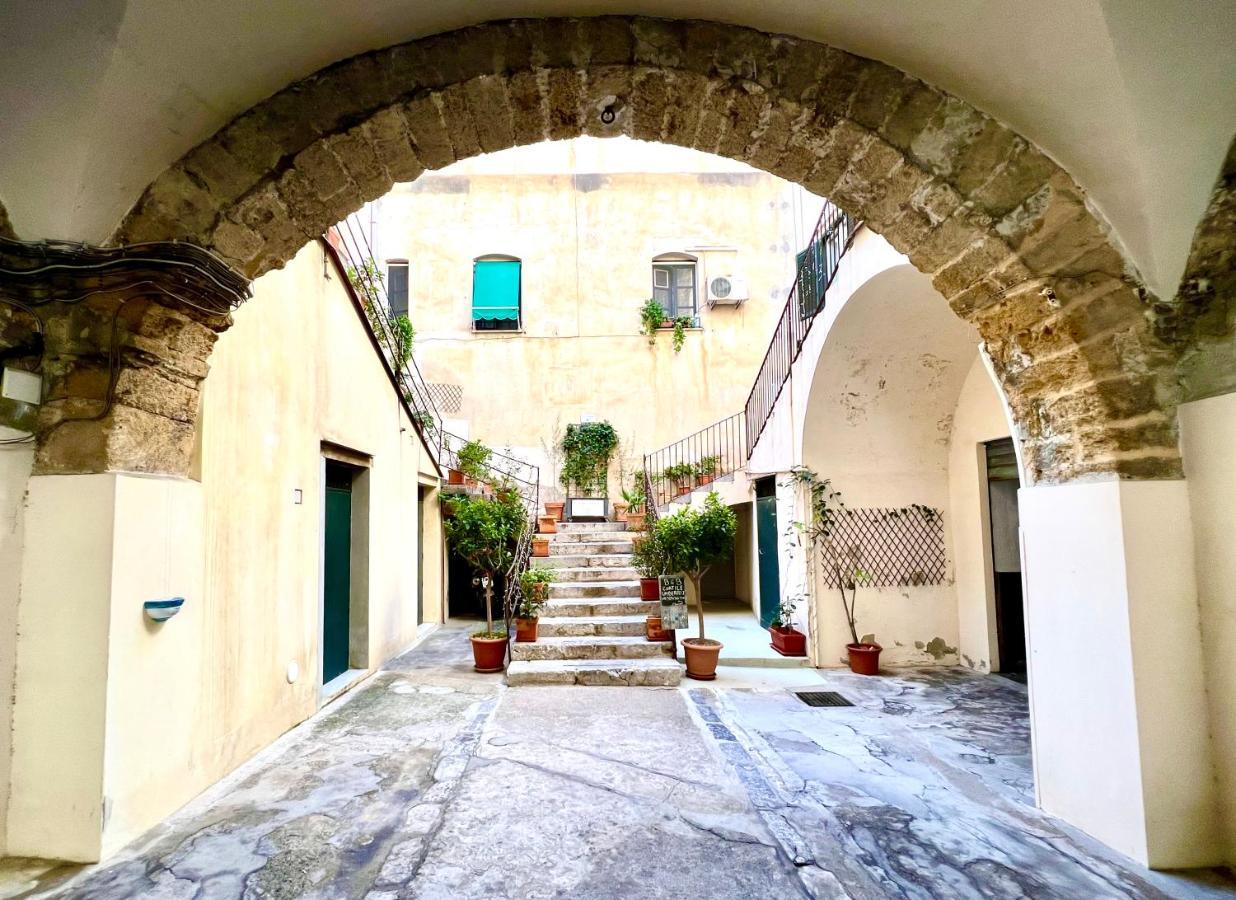 Cortile Umberto I Bed and Breakfast Cefalù Eksteriør billede